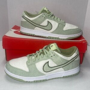 Nike Dunk Low SE Fleece Pack- Honeydew 2022 DQ7579-300 Size: 9.5